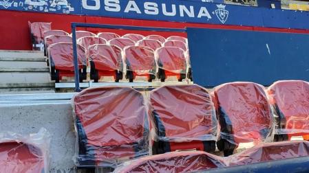 Parte de las 2.700 localidades de Preferencia que se estrenarán en el debut de Osasuna en casa han sido colocadas