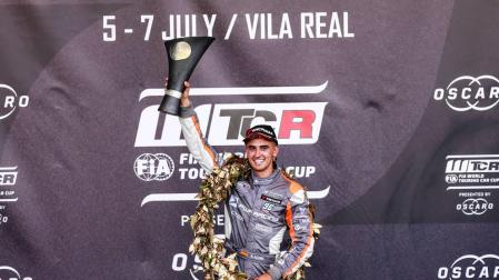 Mikel Azcona, en la recta final por el oro