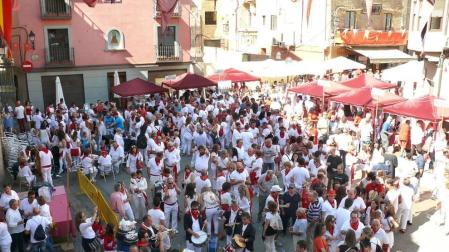 Fotos de la celebración de la XXXVI Muestra de Vinos en fiestas de Corella, que reunió a 27 bodegas de la Denominación de Origen Navarra.