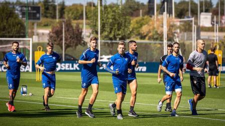 Arrasate: "No vamos a llegar al objetivo con 12 jugadores, necesitamos refrescar"