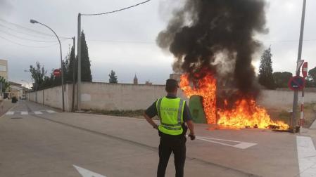 Incendiados cuatro contenedores de Cortes la pasada madrugada