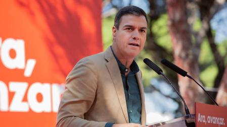 Pedro Sánchez, en la Fiesta de la Rosa en Gavà (Barcelona).