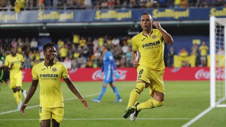 La eficacia del Villarreal pudo con un Betis que acabó hundido
