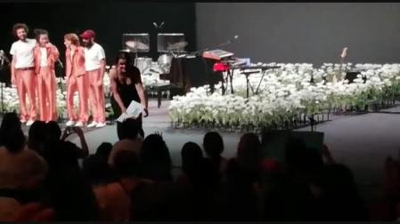 Amaia termina su segunda noche en Pamplona como una rojilla más