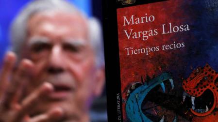 Vargas Llosa, en la presentación de su nuevo libro: "Un país no se jode en un día"