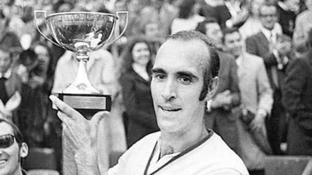 Fallece a los 82 años el legendario tenista Andrés Gimeno