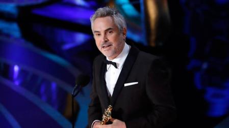 Alfonso Cuarón, tras recoger el premio de Mejor Dirección.