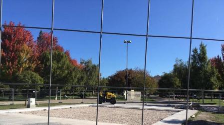 Barañáin estudiará recuperar los baños para el parque del Lago