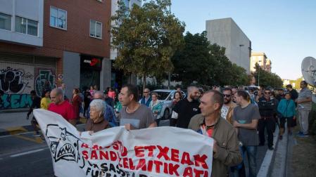 Un momento de la manifestación, en la avenida San Jorge
