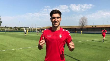 La primera foto del nuevo Osasuna, Nacho Vidal