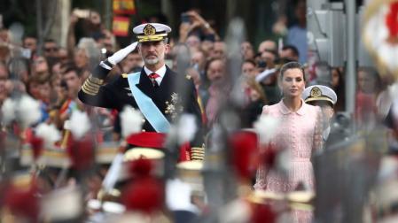 Los reyes presiden el desfile del Día de la Fiesta Nacional