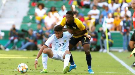 Pervis Estupiñán, debut agridulce con Ecuador