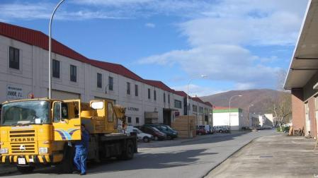 Alsasua inicia la eliminación de vertidos del polígono Ibarrea