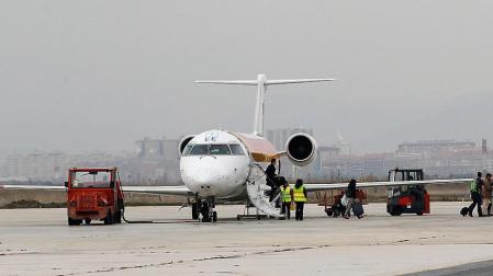 Aena pone a subasta los servicios de tierra del aeropuerto de Pamplona