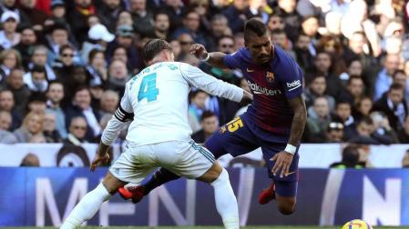 Luis Suárez, Leo Messi y Aleix Vidal marcaron los goles en el clásico disputado este sábado 23 de diciembre en el Santiago Bernabéu.
