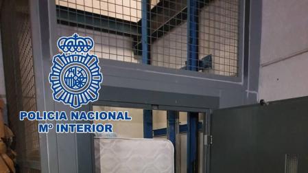Detenidos dos chinos por secuestrar a otro 5 días en un montacargas