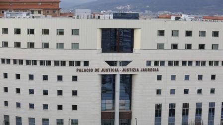 Piden 7 años por intentar matar a un joven a navajazos en Pamplona