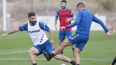 Osasuna se ejercita después de la derrota frente al Granada