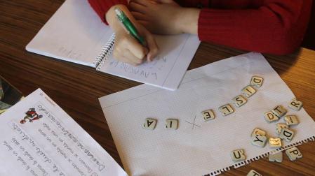 Las familias de los 1.600 escolares disléxicos piden una detección precoz