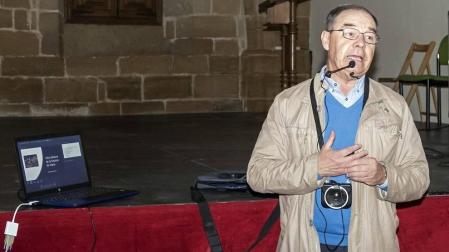 Un centenar de personas participó este sábado en la visita organizada por la Cátedra de Patrimonio y Arte Navarro de la Universidad de Navarra y Diario de Navarra