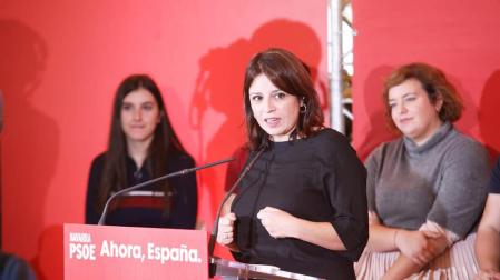 Lastra pide a Casado que se ponga "al lado del Gobierno en Cataluña"