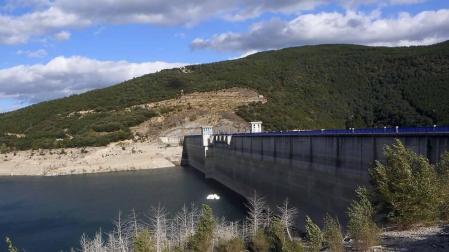 Fotos de los embalses navarros, que se encuentran al 30% de su capacidad