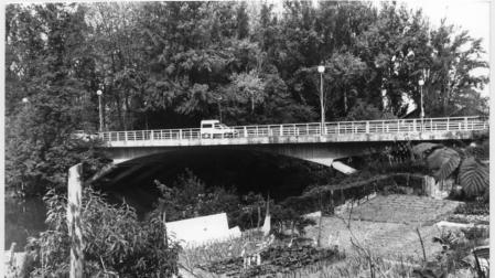 El puente de la Txantrea en una fotografía tomadas en 1960.