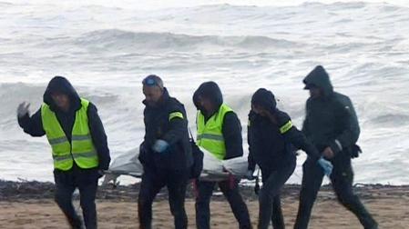 Hallado el cadáver de un hombre en la playa de Caldes d'Estrac