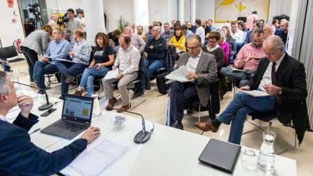 Cruce de acusaciones y críticas entre partidos por el sueldo de la Mancomunidad