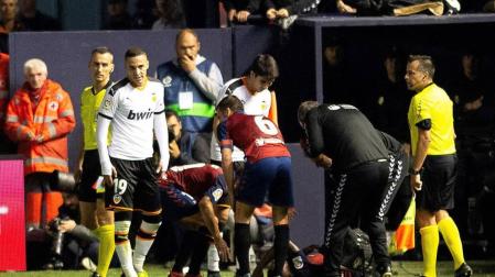 Tarjeta roja al Valencia, no solo a Rodrigo