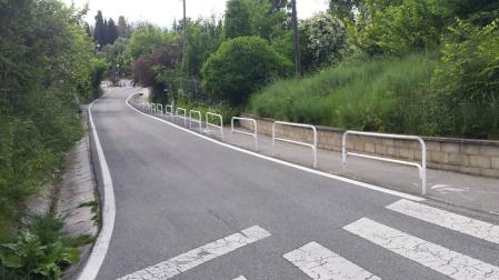 Una joven de 20 años, grave al ser arrollada por su propio coche en Pamplona