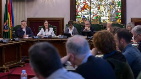 Pamplona modifica el presupuesto para pagar las nóminas de los funcionarios