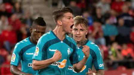 Osasuna no se rinde e iguala dos goles de penalti del Mallorca