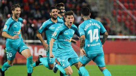 Osasuna, a flote en la isla