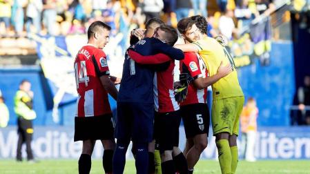 Unai Simón echa el cerrojo y permite el empate del Athletic en La Cerámica
