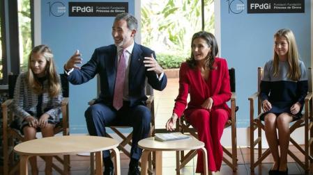 Los Reyes, acompañados por sus hijas, presiden este lunes la décima edición de los Premios Princesa de Girona 2019, en medio de las protestas y movilizaciones independentistas por la sentencia del 'procès'.