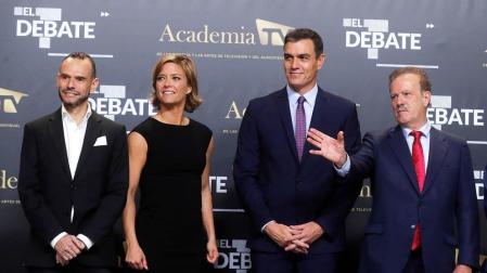 Casado, Rivera e Iglesias acorralan a Sánchez para que aclare si pactará