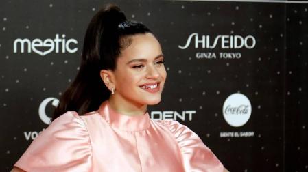 Rosalía, los Jonas Brothers, Leiva, Nicky Jam, Billie Eilis, Aitana, Becky G, Beret, Don Patricio o Ava Max, pusieron en pie a un público de casi 15.000 personas que asistieron a la gala de los premios '40 Music Awards' celebrada en el Wizink Center de Madrid.