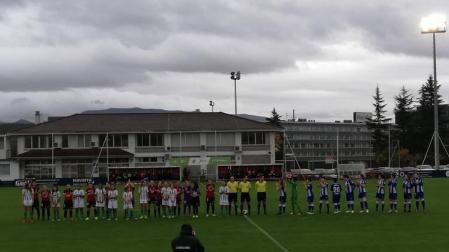 A Osasuna Femenino se le escapa la victoria ante el Alavés, pero no el liderato