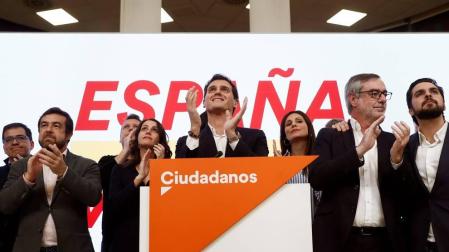 Rivera no dimite y propone un congreso extraordinario para que decidan los militantes