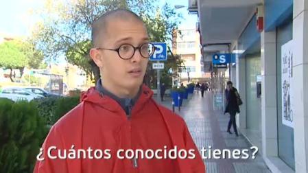 Un estudio asegura que en España tenemos de media 536 conocidos