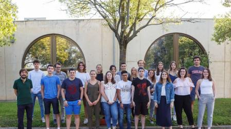 Estudiantes de cursos superiores de la UPNA ejercen como mentores de alumnos de 1º