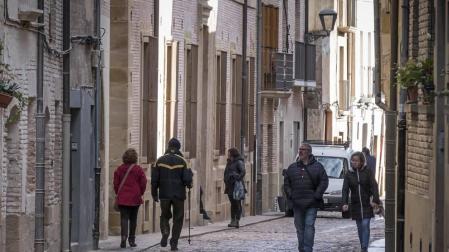 La Rúa recibe a peregrinos tardíos antes de poner el cartel de obras