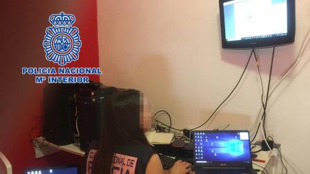 Detenidas 12 personas por piratear canales de televisión de pago para 20.000 clientes