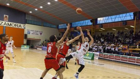 El Basket Navarra, atascado a domicilio