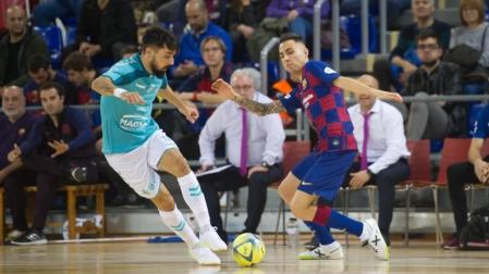 Osasuna Magna no pudo frenar el empuje del líder en el Palau