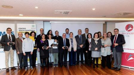 Premiados 7 voluntarios de Profesionales Solidarios por cuidar a mayores y niños