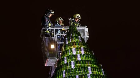 La Mancomunidad enciende su árbol navideño