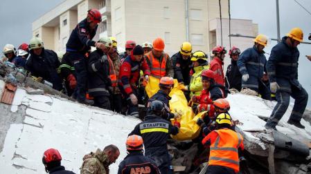 Concluyen las tareas de búsqueda por el terremoto en Albania, con 49 muertos
