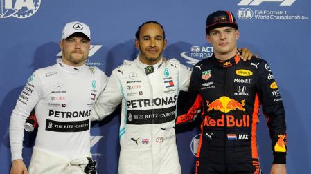 Hamilton saldrá desde la 'pole' en Yas Marina y Sainz arrancará octavo
